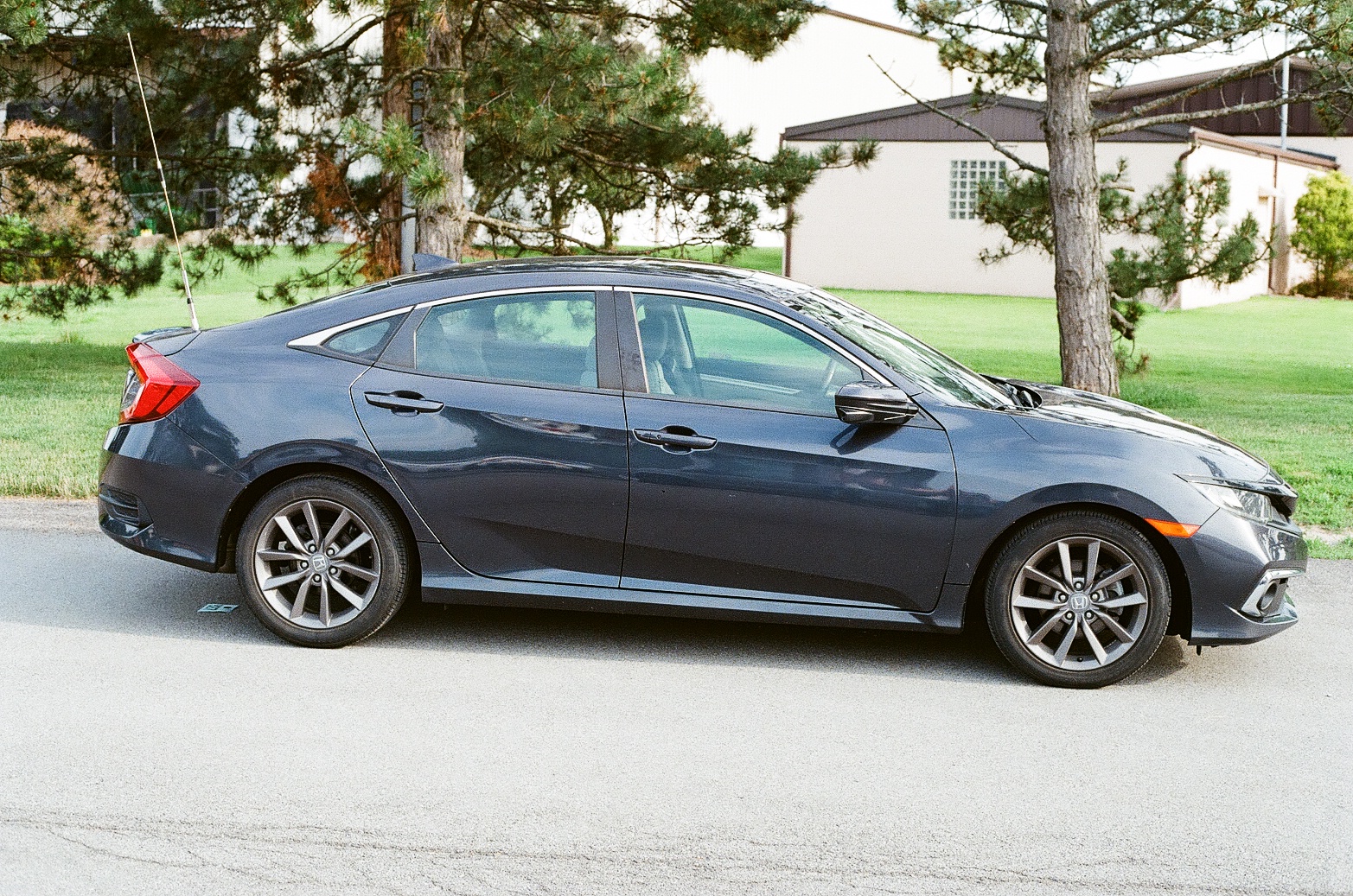 A picture of a car.